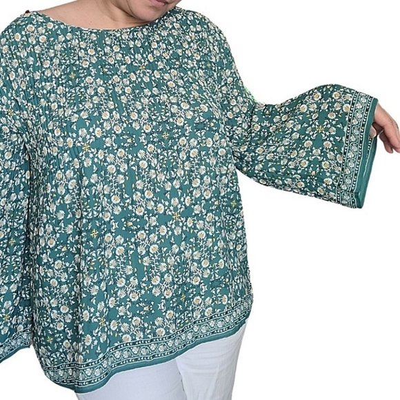 Max Studio Pleated Floral Top Size Medium - Picture 6 of 13